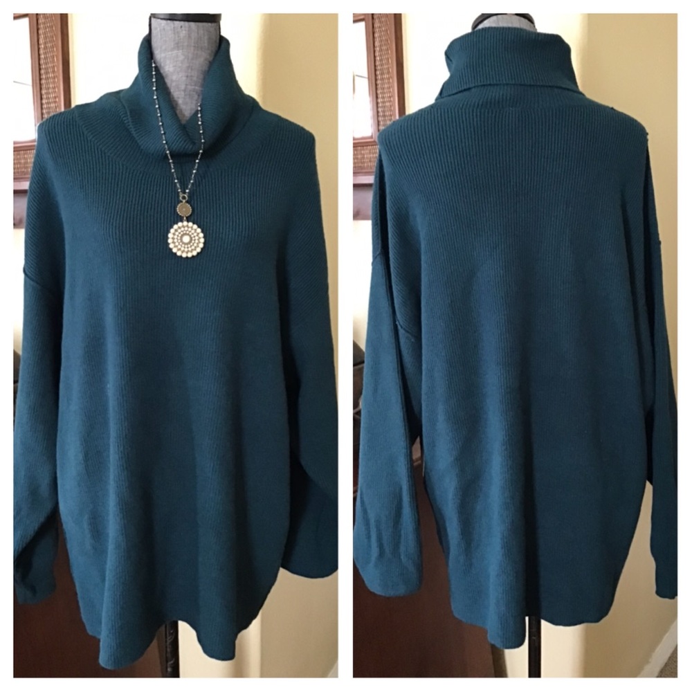 Free People Softly Structured Tunic Sweater.  NWT. - Picture 4 of 8